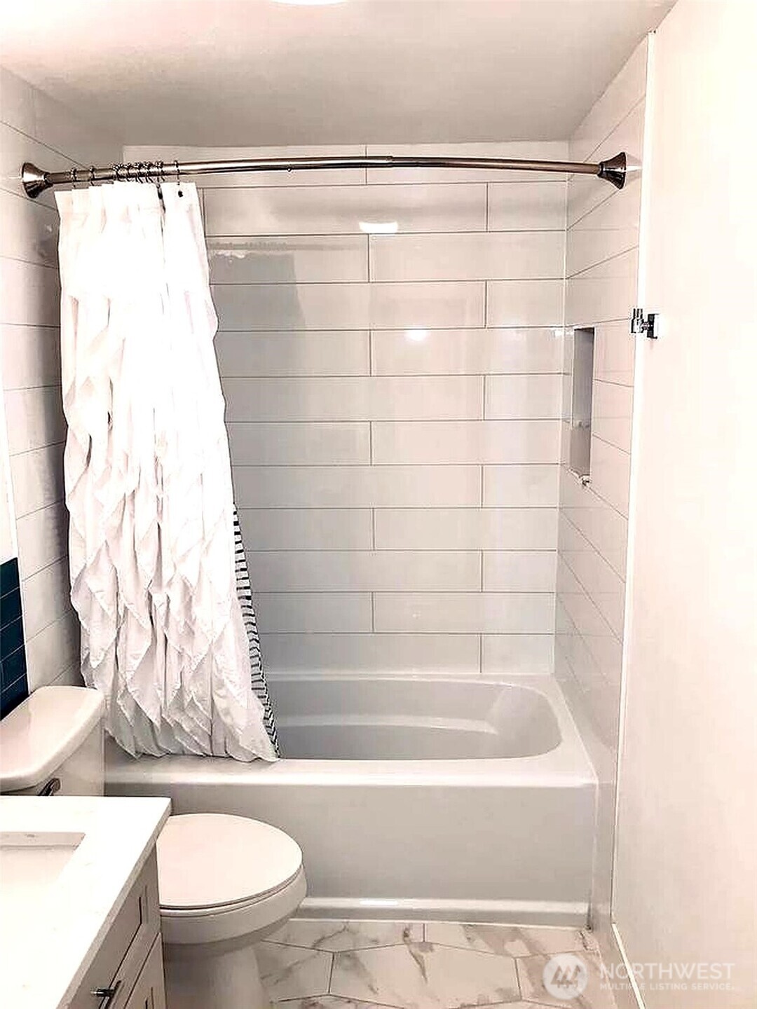220 Southwest Clark Street, Unit B304 Issaquah, WA 98027 - Photo 13 of 33