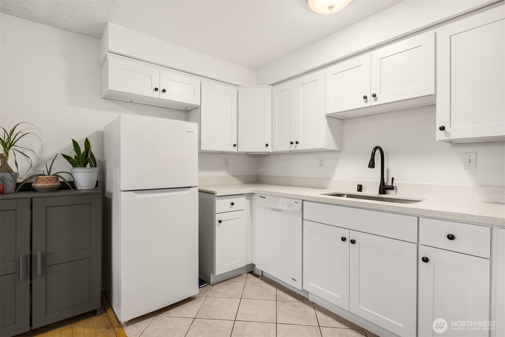 220 Southwest Clark Street, Unit B304 Issaquah, WA 98027 - Photo 3 of 33