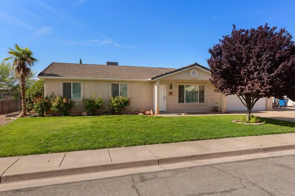 $440,000 | 664 East Springhill Drive, Washington, UT 84780