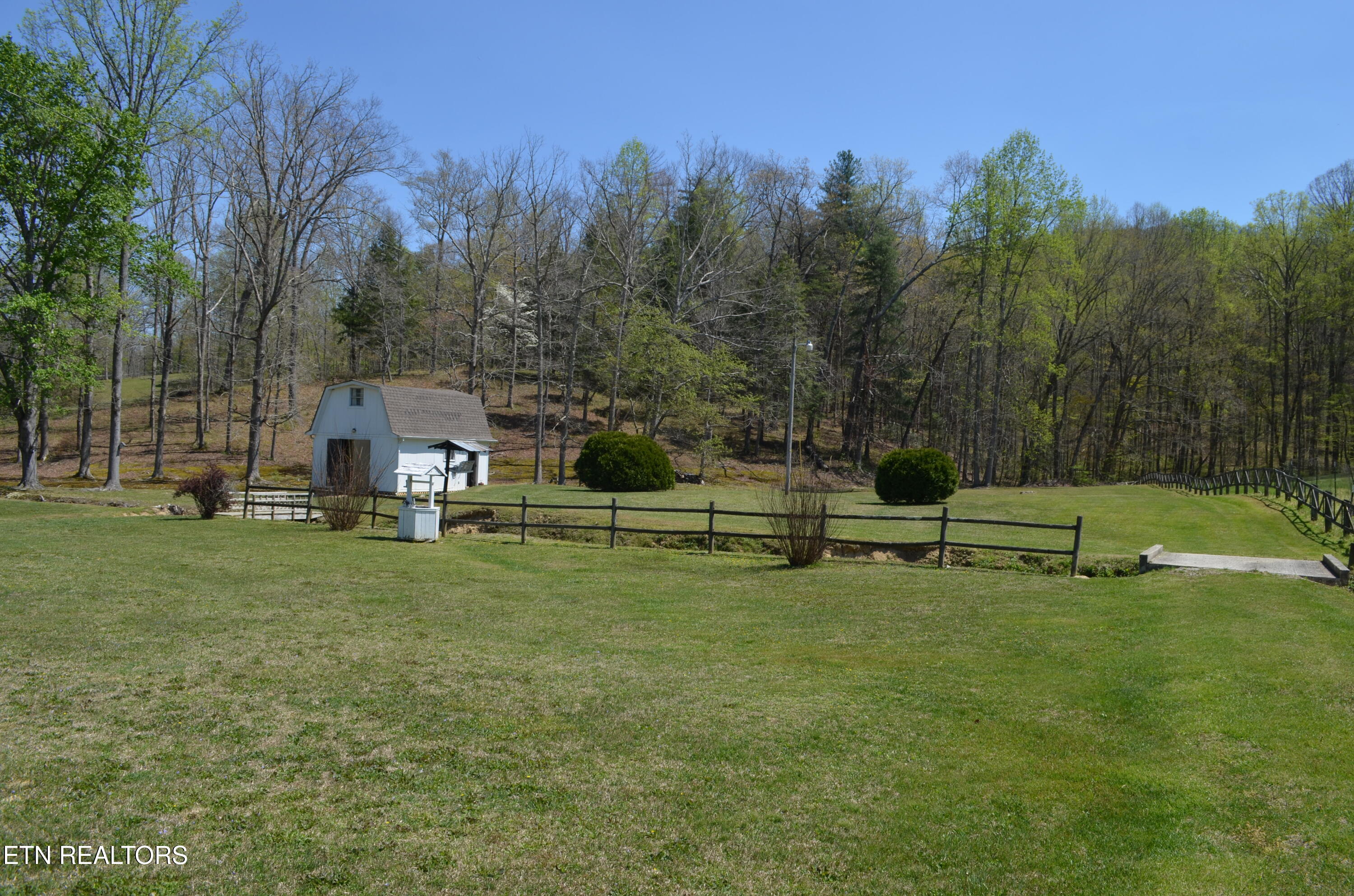 1391 Norma Road Huntsville, TN 37756 - Photo 8 of 42 1391 Norma Road 012