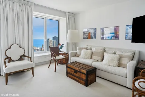 $1,525,000 | 161 East Chicago Avenue, Unit 49A, Chicago, IL 60611