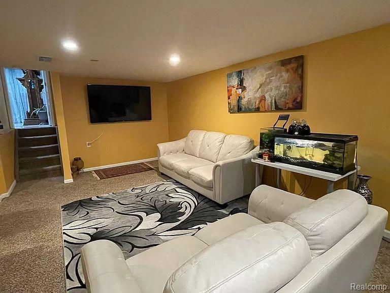 43807 Oakbrook Road Canton, MI 48187 - Photo 17 of 23