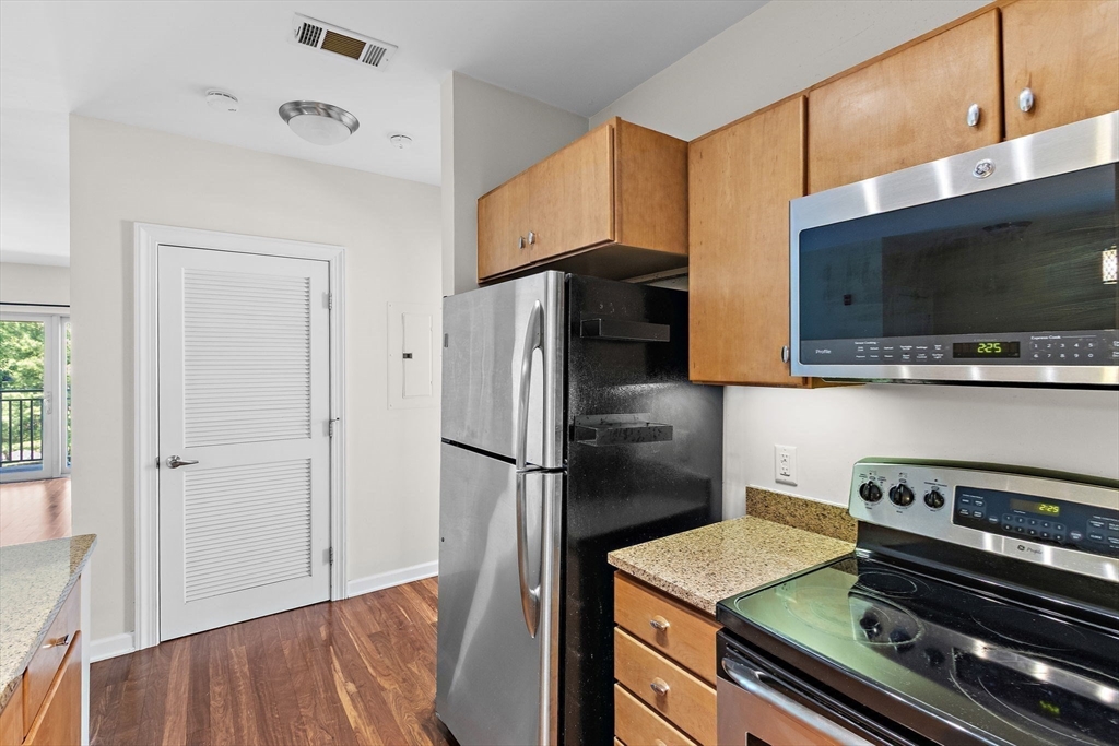 4 Repton Place, Unit 4203 Watertown, MA 02472 - Photo 12 of 36