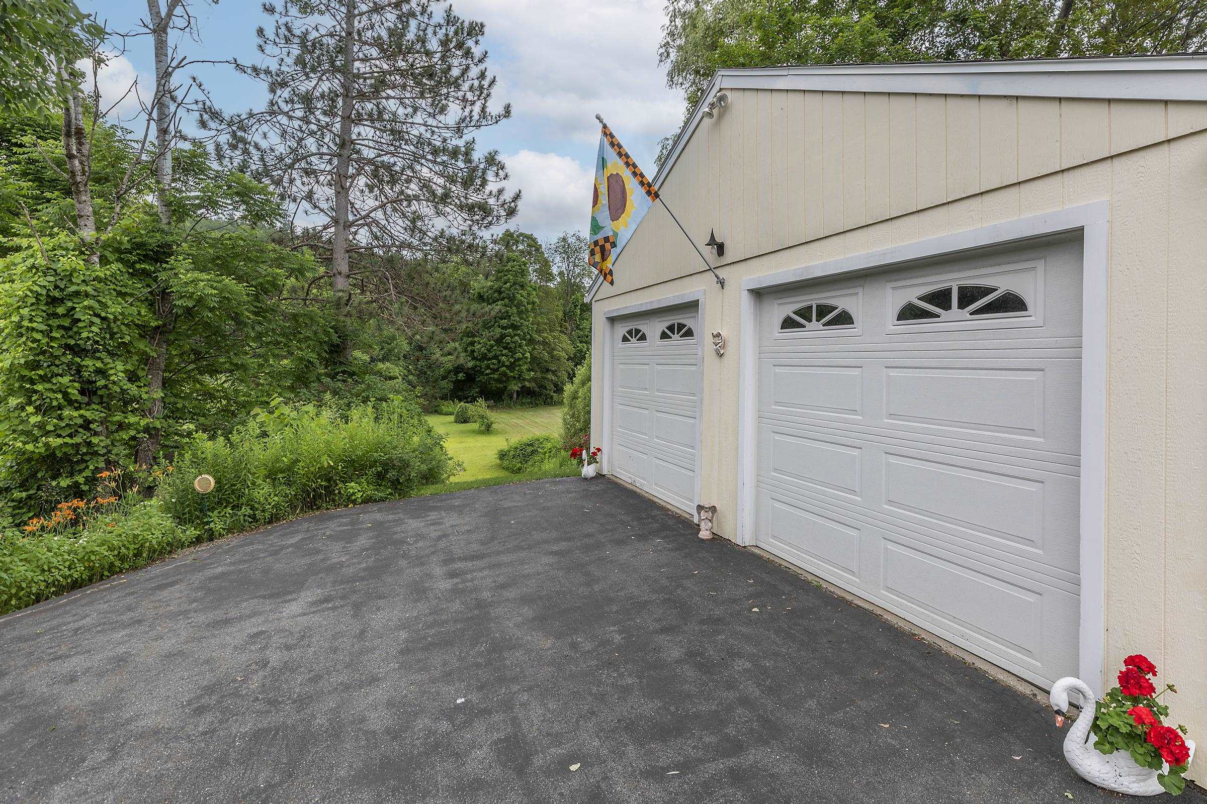 842 Main Street Cavendish, VT 05153 - Photo 22 of 34