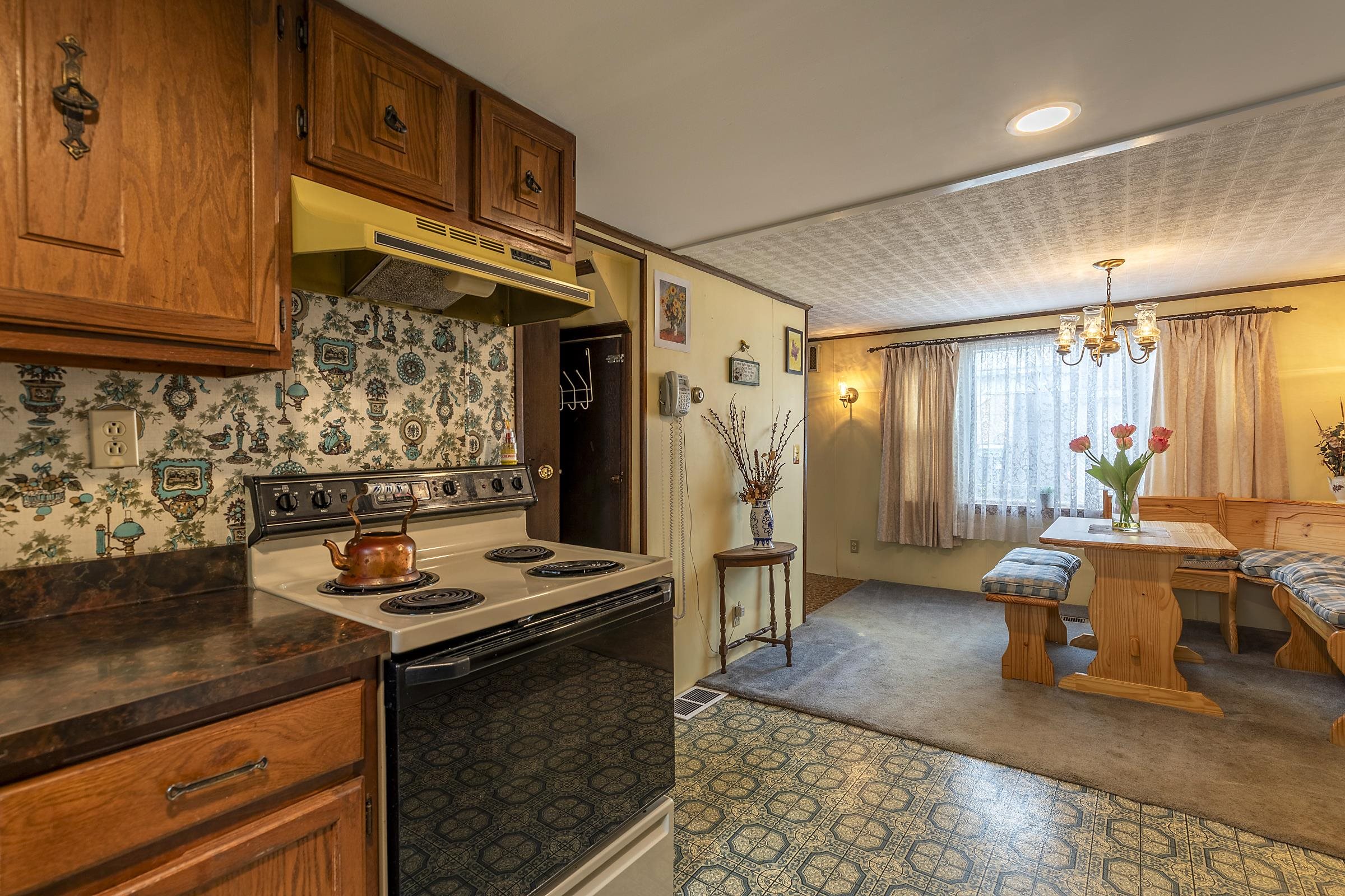 842 Main Street Cavendish, VT 05153 - Photo 5 of 42