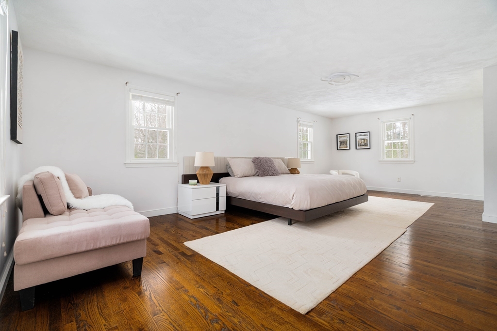 19 Bradyll Road Weston, MA 02493 - Photo 22 of 42