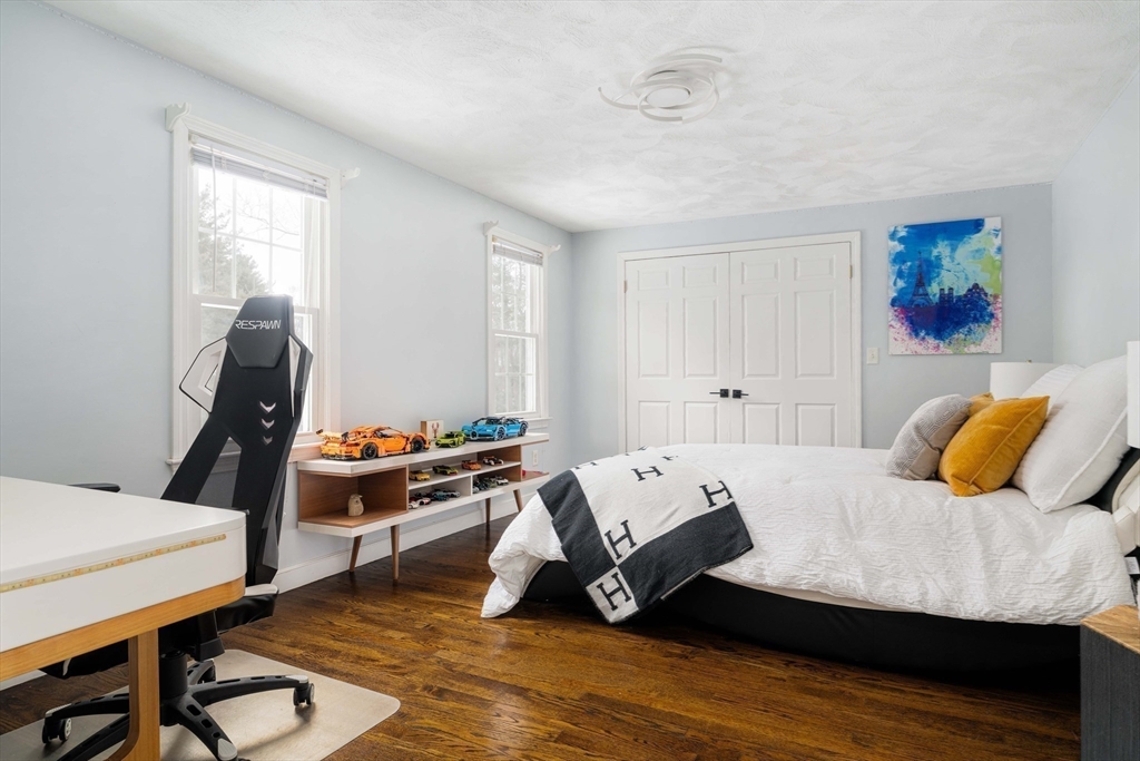 19 Bradyll Road Weston, MA 02493 - Photo 32 of 42