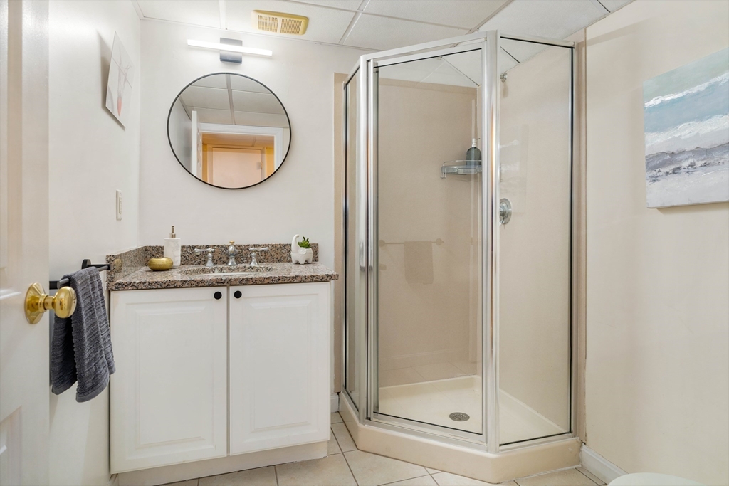 19 Bradyll Road Weston, MA 02493 - Photo 38 of 42