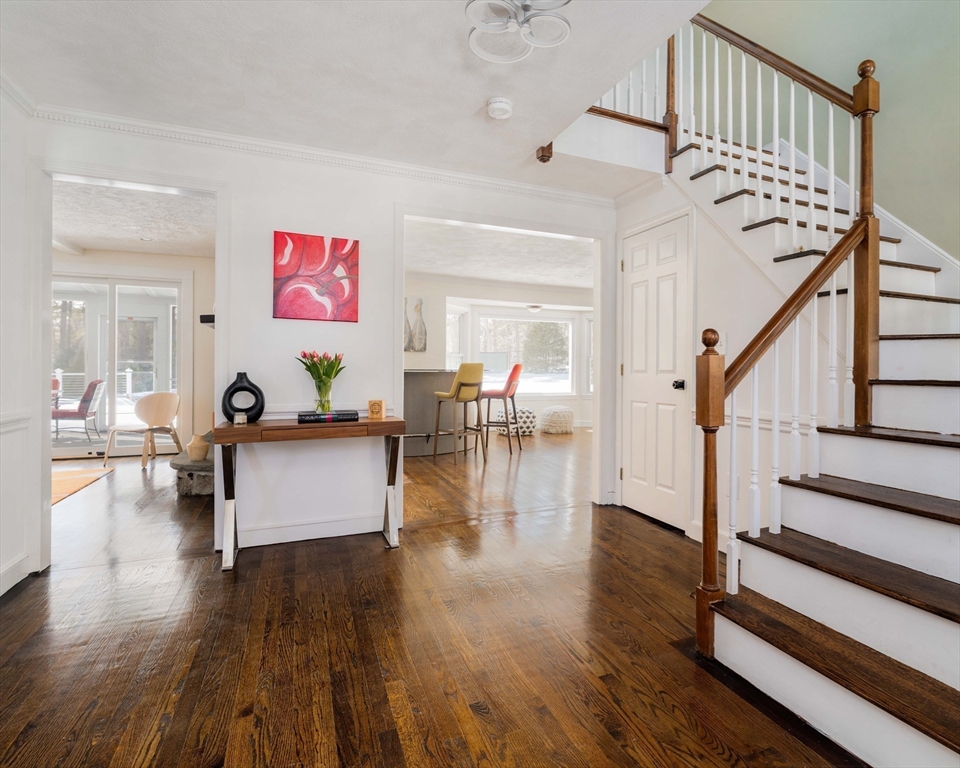 19 Bradyll Road Weston, MA 02493 - Photo 5 of 42