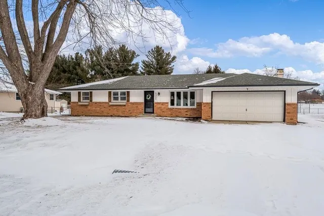 $239,900 | 5366 Elena Drive, Rockford, IL 61108