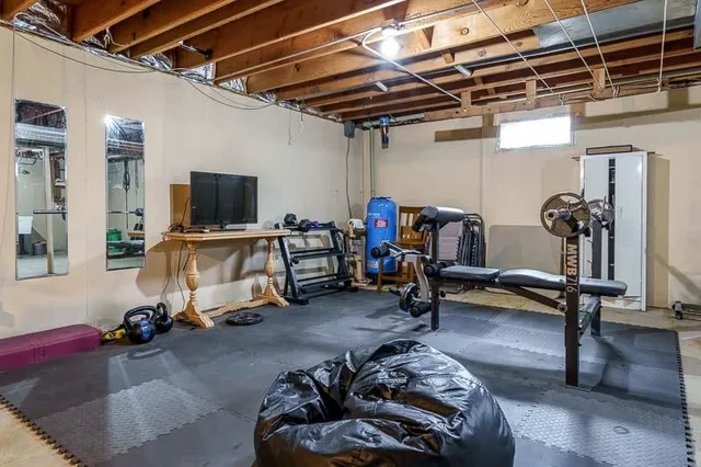 a view of a storage & utility room