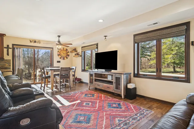 $399,900 | 9510 Martin Drive, Spring Grove, IL 60081