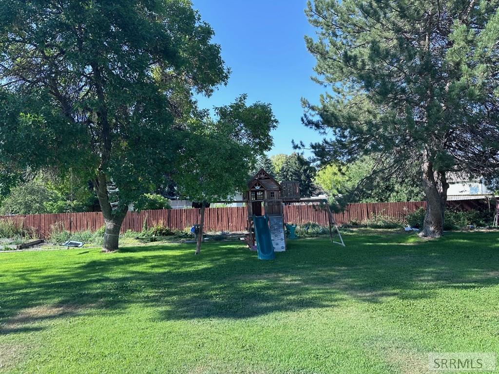 3345 East Southwick Ammon, ID 83406 - Photo 31 of 42