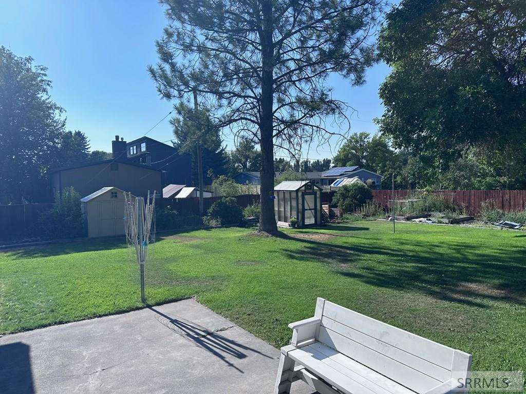 3345 East Southwick Ammon, ID 83406 - Photo 32 of 42