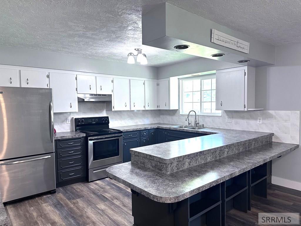 3345 East Southwick Ammon, ID 83406 - Photo 4 of 42