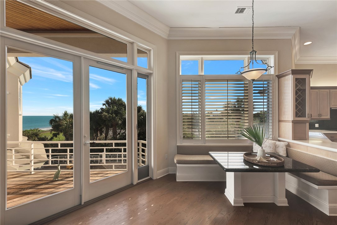 910 Reef Road Vero Beach, FL 32963 - Photo 9 of 35 Gallery Image 9
