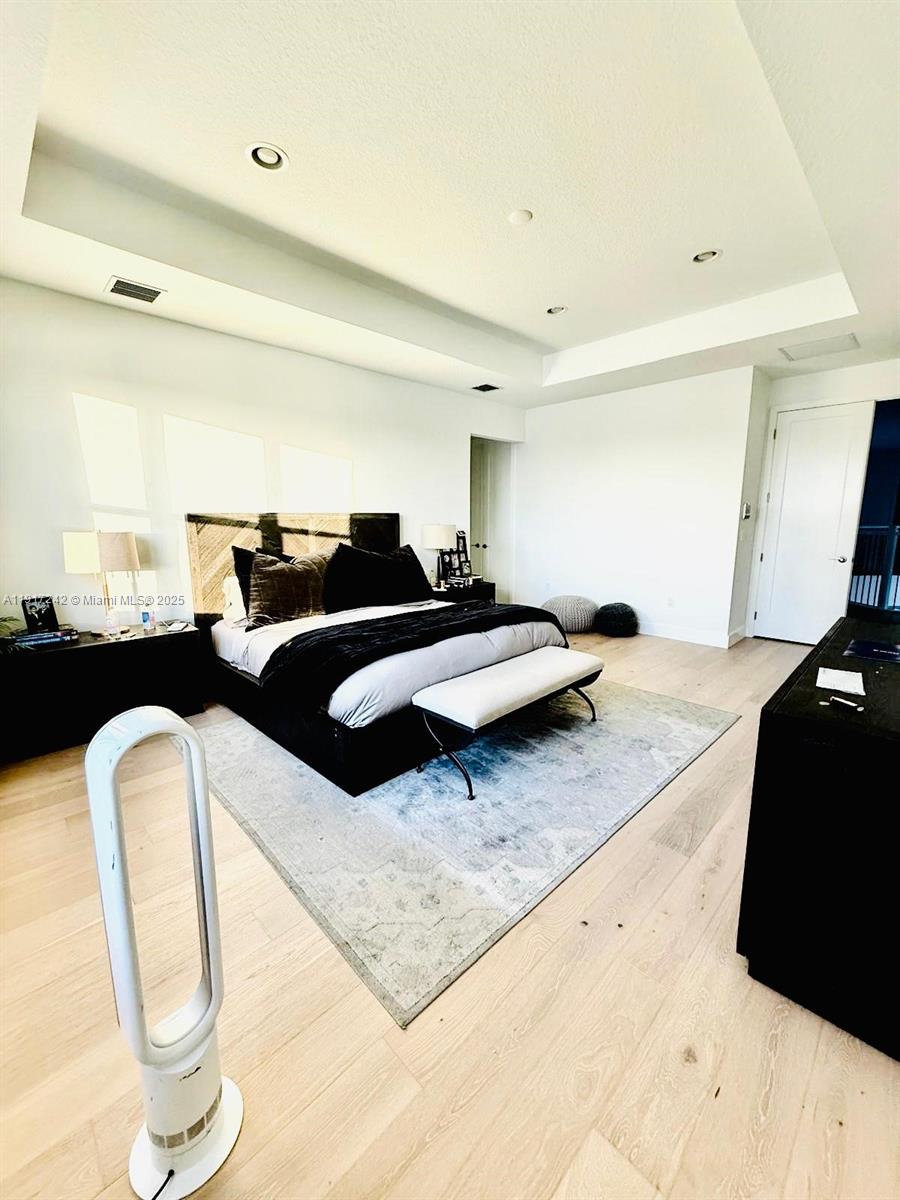 8185 Crystal Downs Avenue Boca Raton, FL 33434 - Photo 11 of 27 a living room with furniture