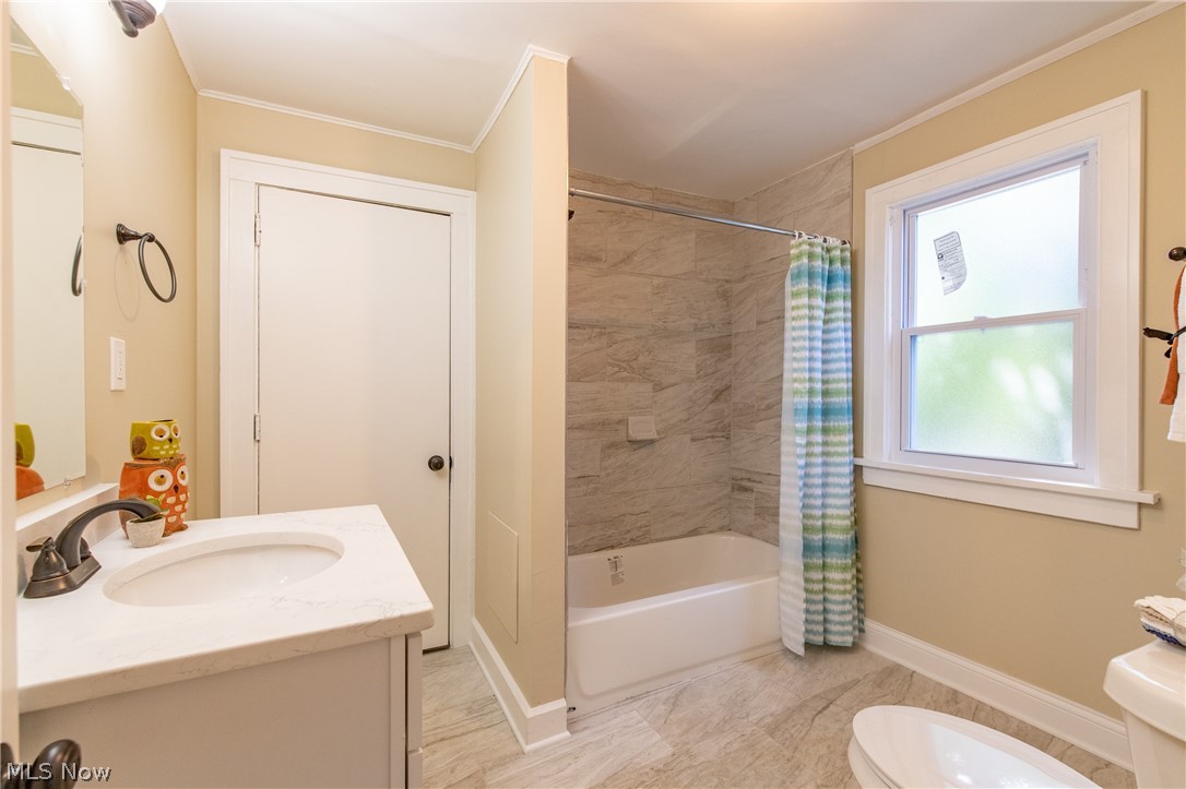 3380 Cedarbrook Road Cleveland, OH 44118 - Photo 19 of 29 Gallery Image 19