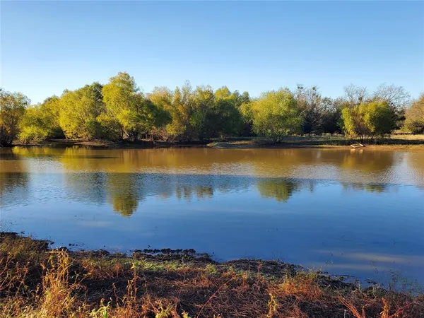 $400,000 | 3721 Fm 1396 Street East, Ivanhoe, TX 75447