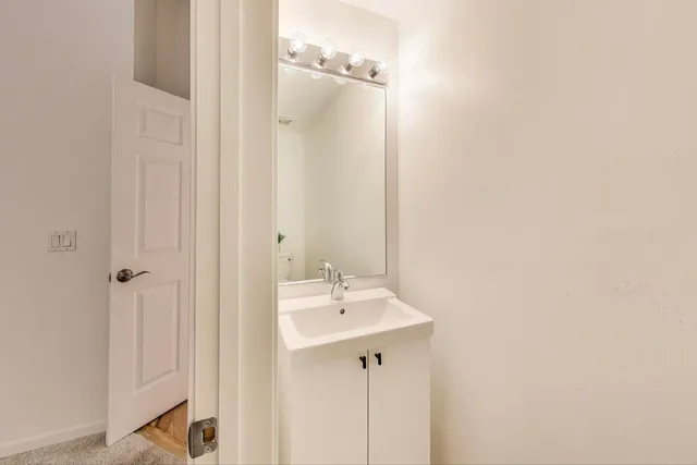 $349,500 | 1307 South Wabash Avenue, Unit 312, Chicago, IL 60605