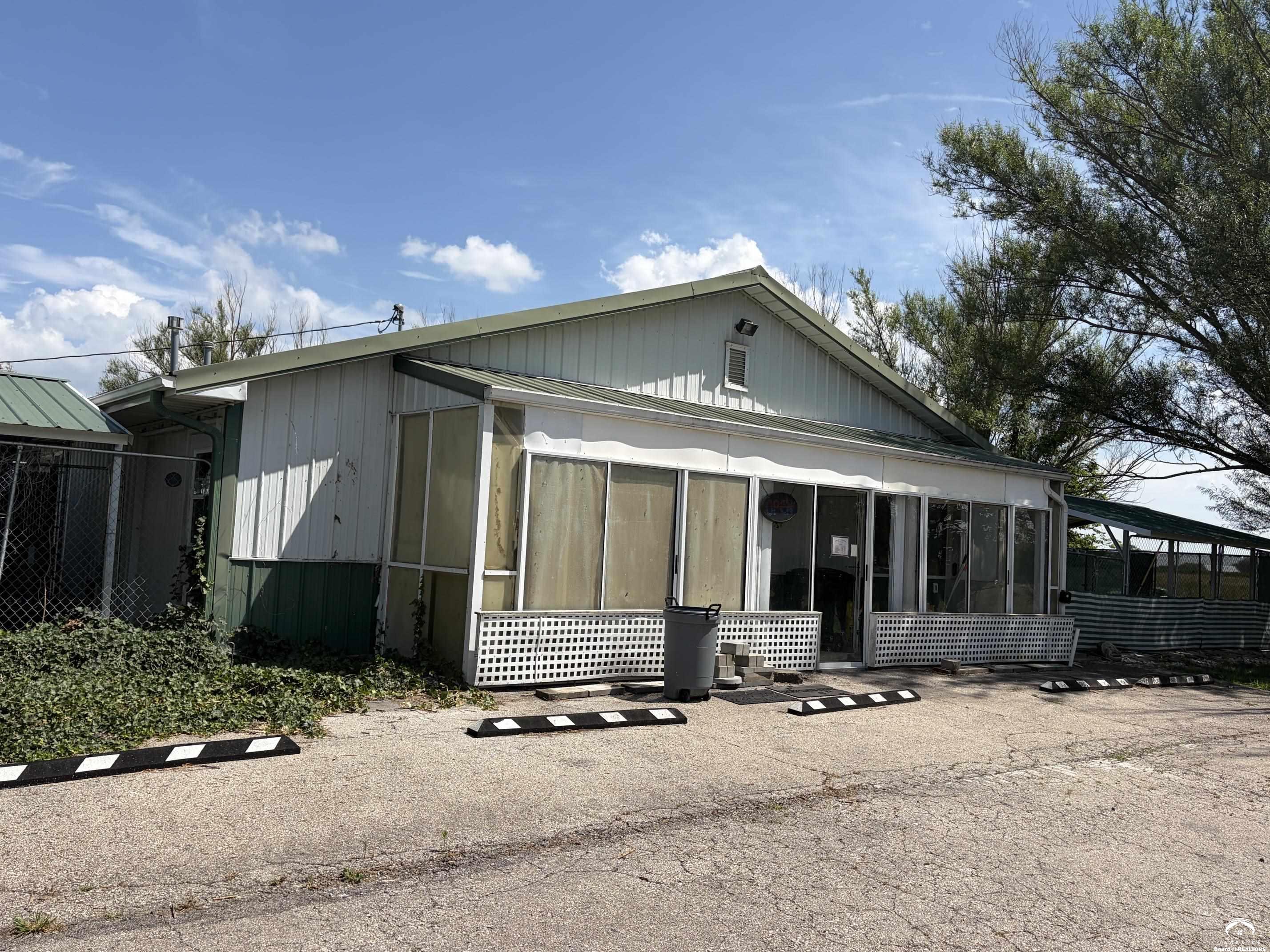 662 East 1452 Road Baldwin City, KS 66006 - Photo 5 of 6
