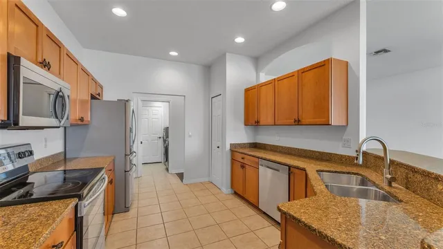 $2,400 | 3360 Fiddle Leaf Way, Lakeland, FL 33811