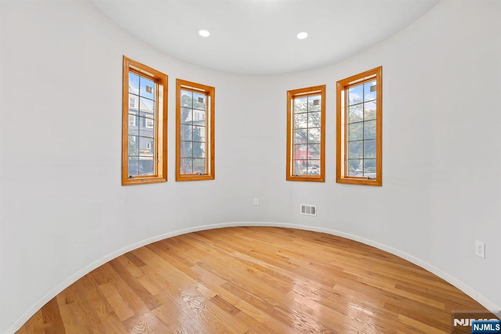 176 Union Avenue, Unit 2 Rutherford, NJ 07070 - Photo 14 of 23