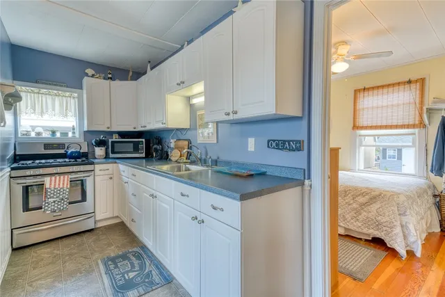 $1,125,000 | 9 Montauk Avenue, Westerly, RI 02891