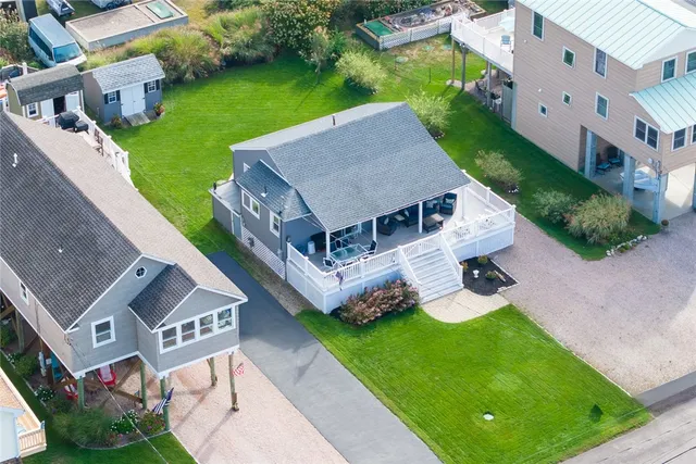 $1,125,000 | 9 Montauk Avenue, Westerly, RI 02891