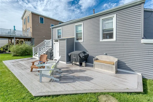 $1,125,000 | 9 Montauk Avenue, Westerly, RI 02891