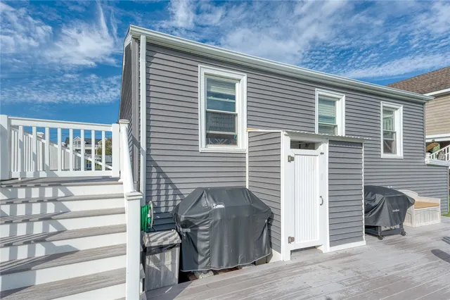 $1,125,000 | 9 Montauk Avenue, Westerly, RI 02891