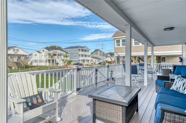 $1,125,000 | 9 Montauk Avenue, Westerly, RI 02891