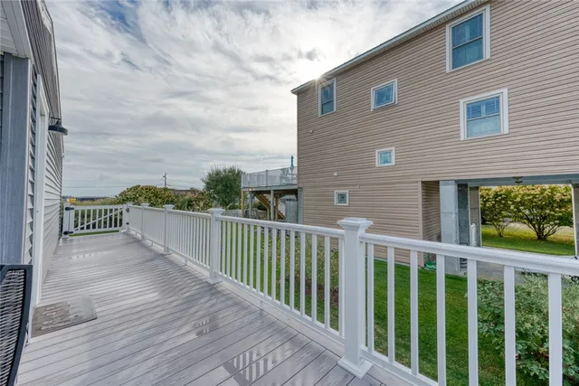 $1,125,000 | 9 Montauk Avenue, Westerly, RI 02891