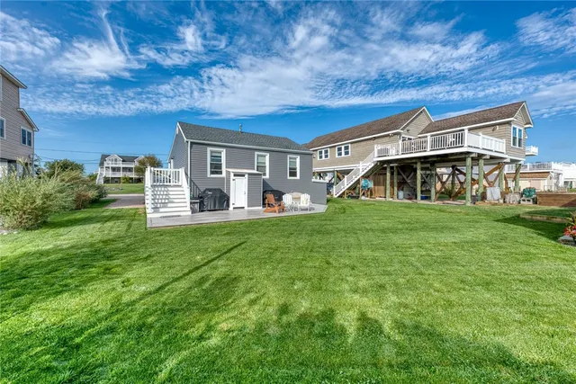 $1,125,000 | 9 Montauk Avenue, Westerly, RI 02891