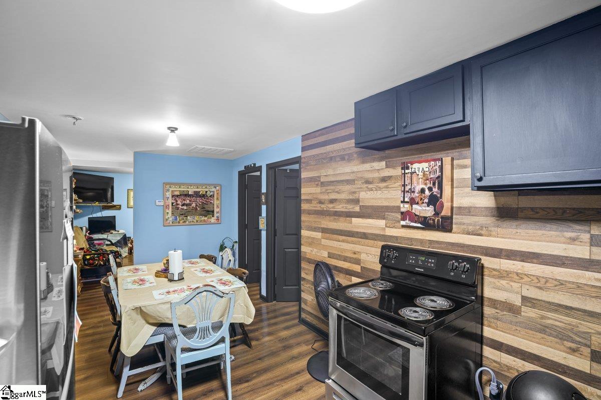 303 Hunter Street Seneca, SC 29678 - Photo 17 of 26