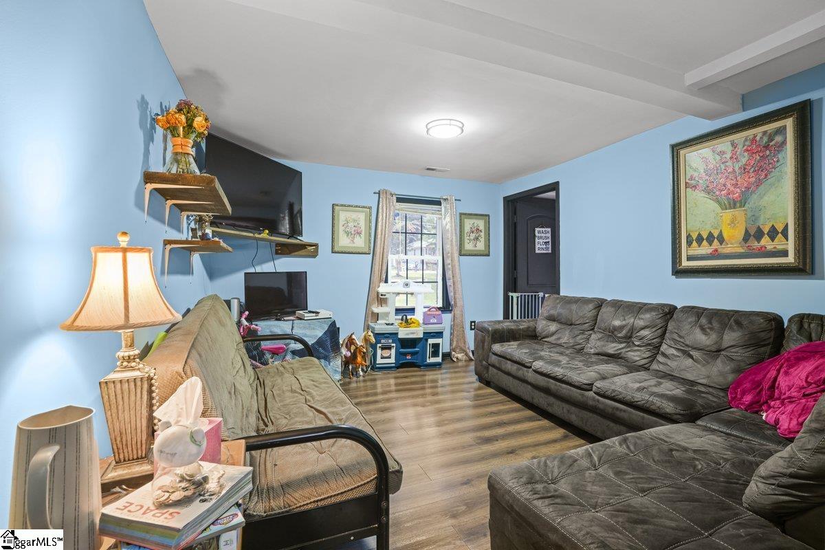 303 Hunter Street Seneca, SC 29678 - Photo 8 of 26