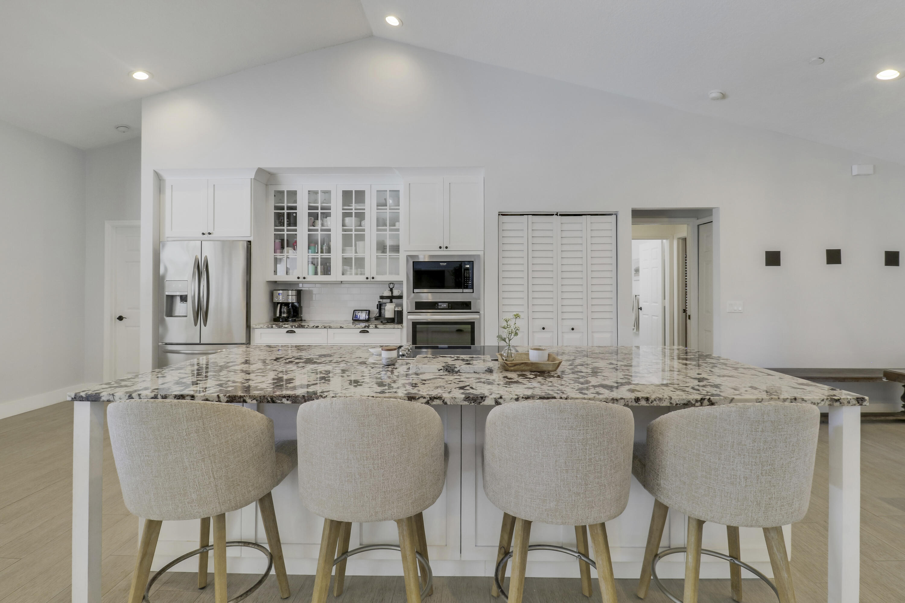 550 Southeast Ashley Oaks Way Stuart, FL 34997 - Photo 17 of 62 Kitchen