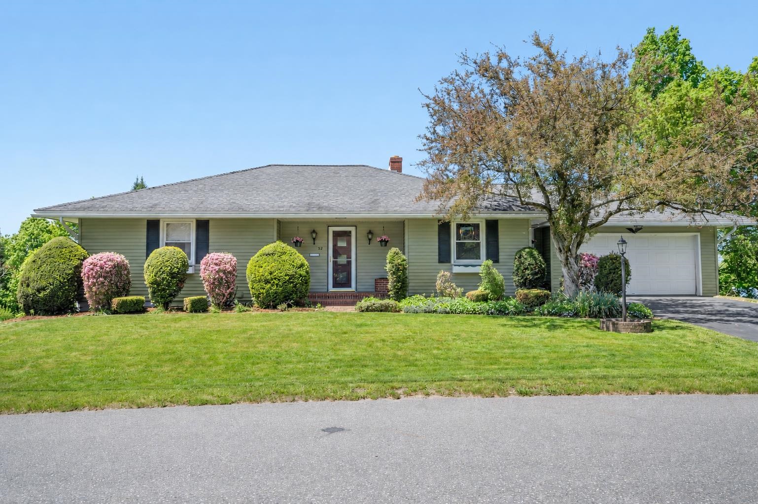 32 Waterman Street Barre, VT 05641 - Photo 1 of 59