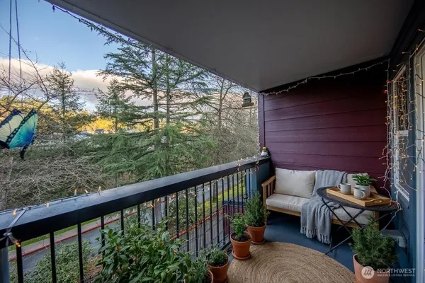 $425,000 | 15917 Waynita Way Northeast, Unit E206, Bothell, WA 98011
