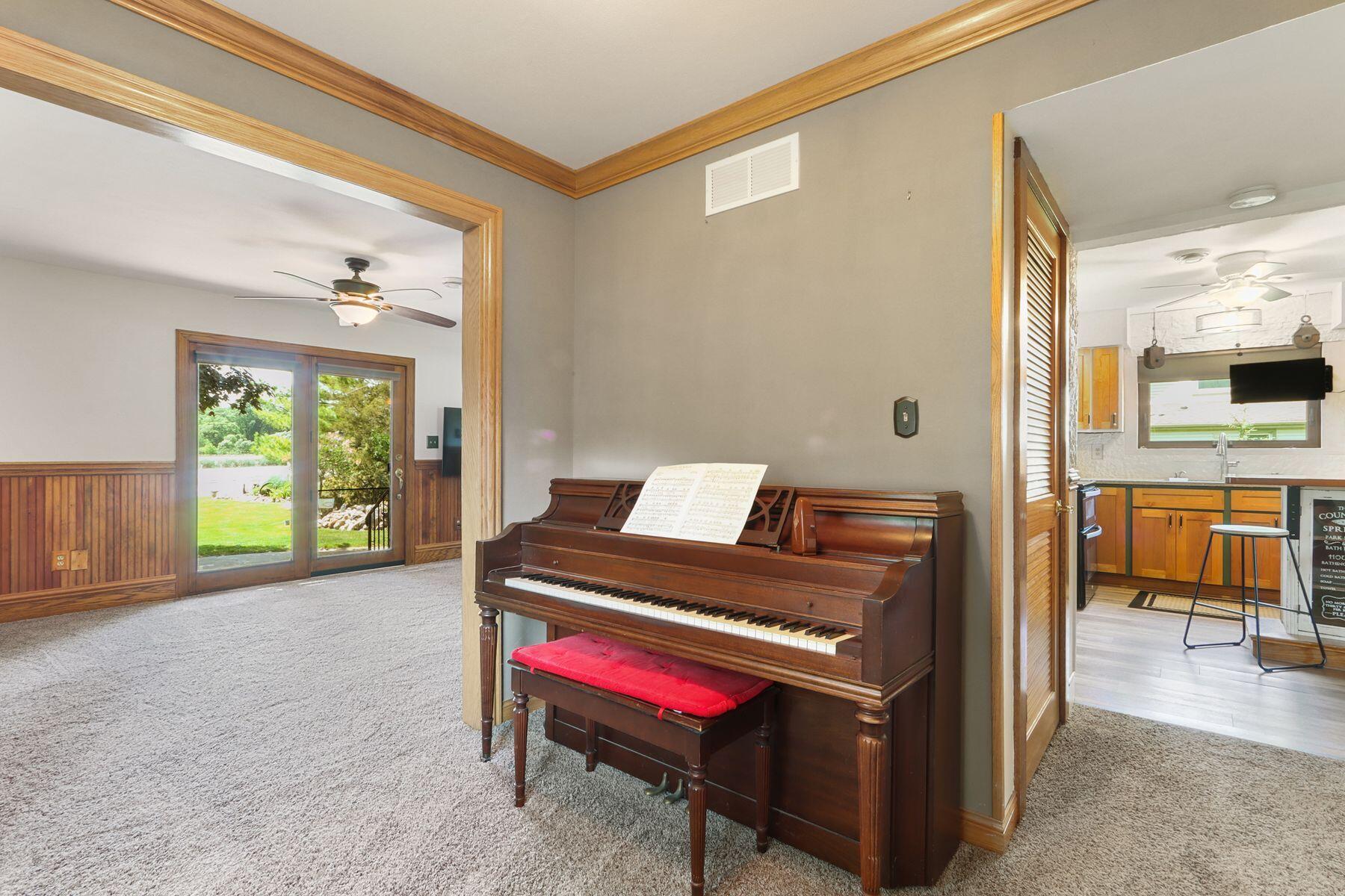8508 Fox River Road Waterford, WI 53185 - Photo 18 of 30 Bonus Space