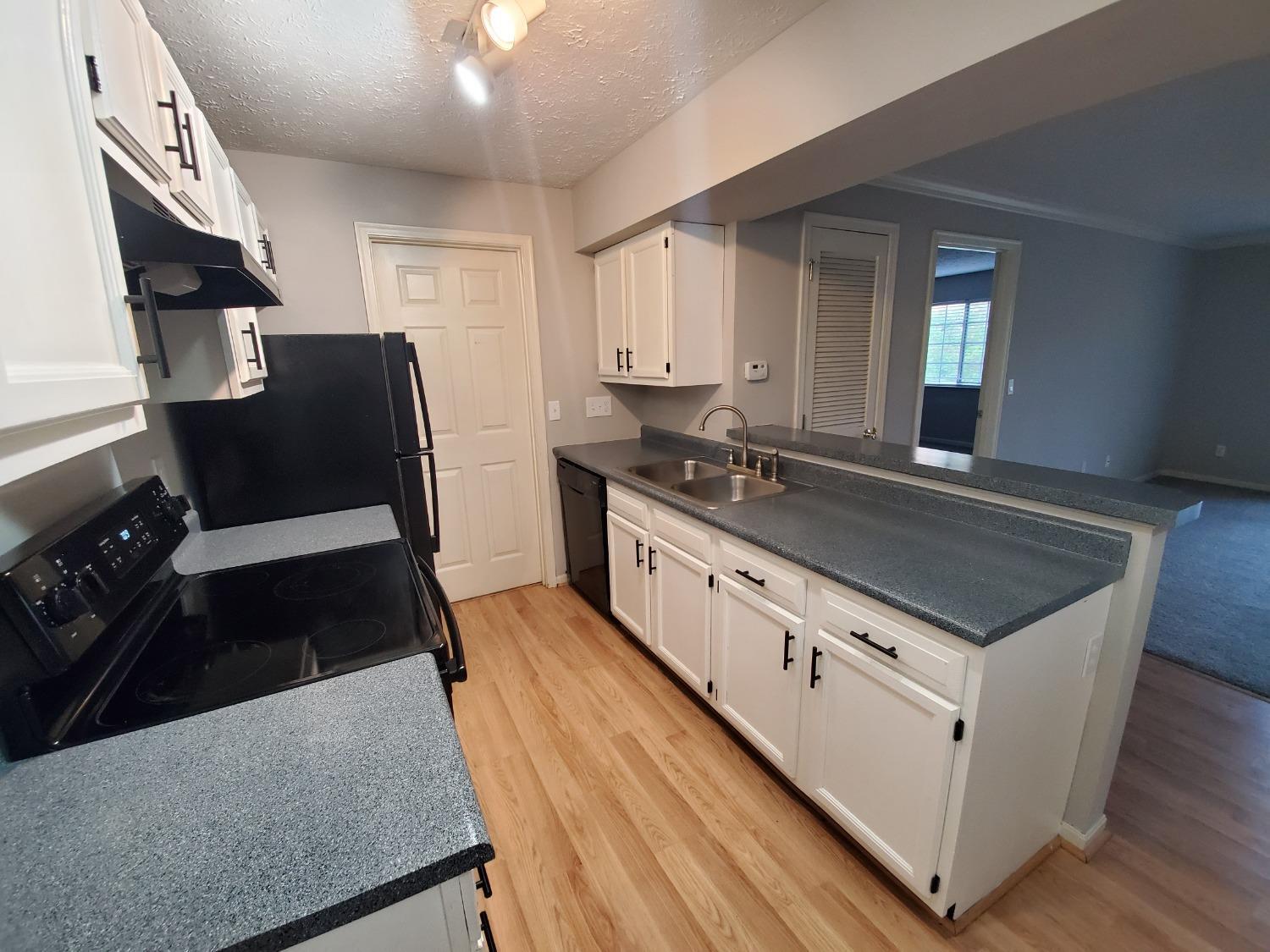 5761 Cheviot Road, Unit 2B Cincinnati, OH 45247 - Photo 14 of 26