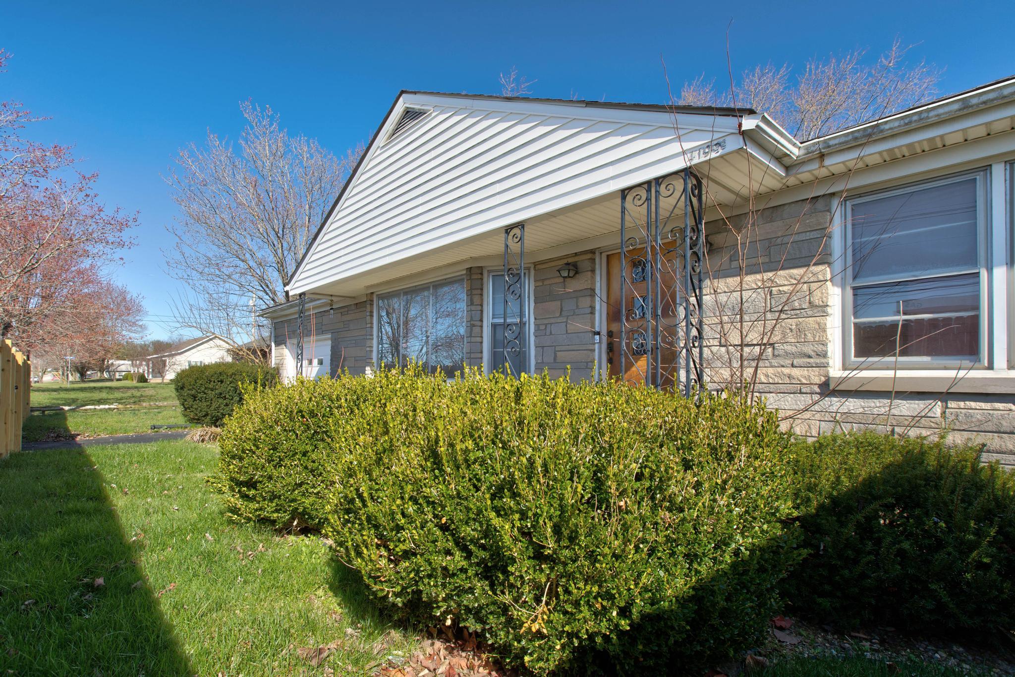 4199 Camargo Road Mount Sterling, KY 40353 - Photo 4 of 22 PWM28049_50_51