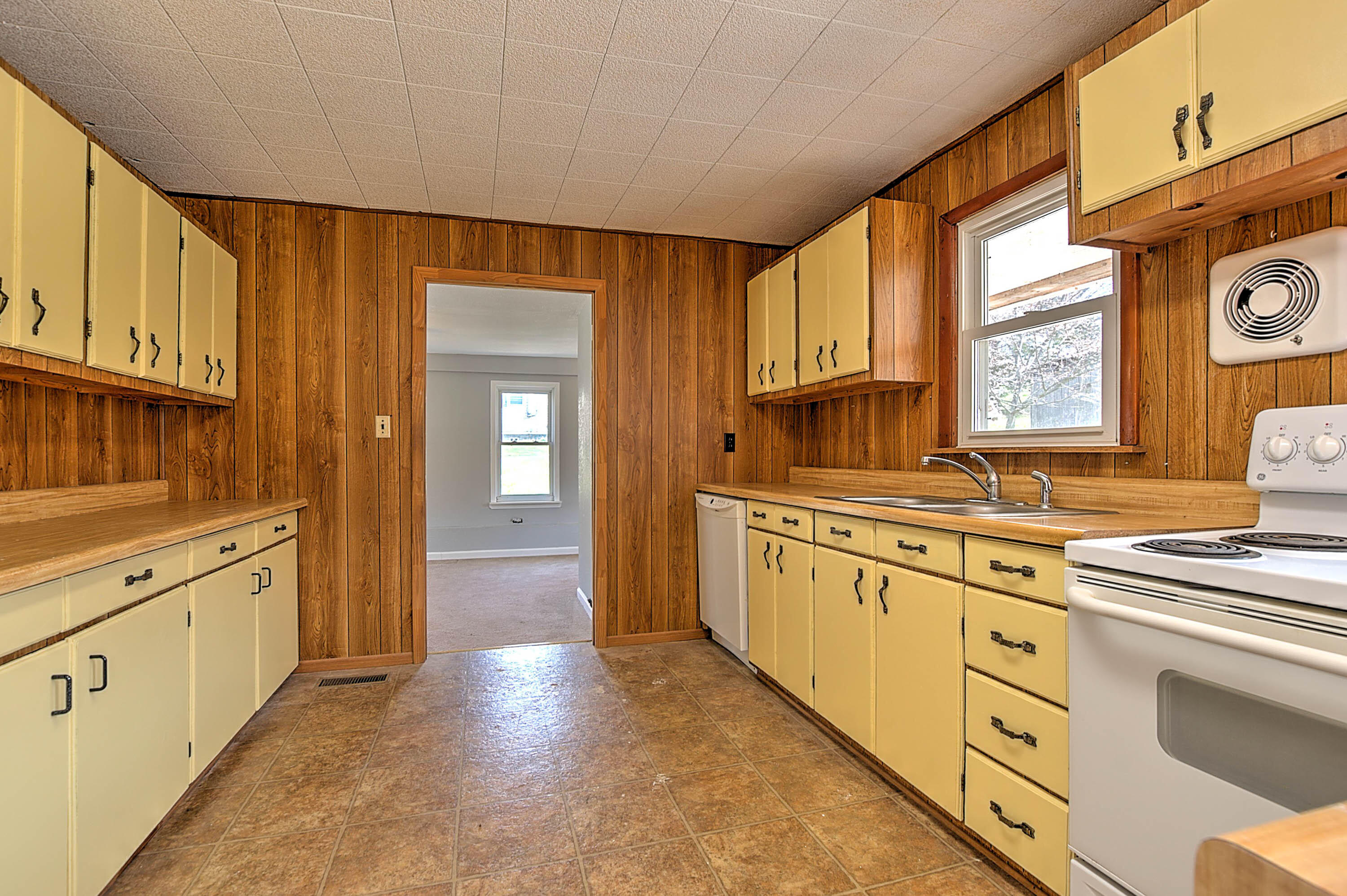 5490 Old Stage Road Chuckey, TN 37641 - Photo 4 of 34 Old Stage-6