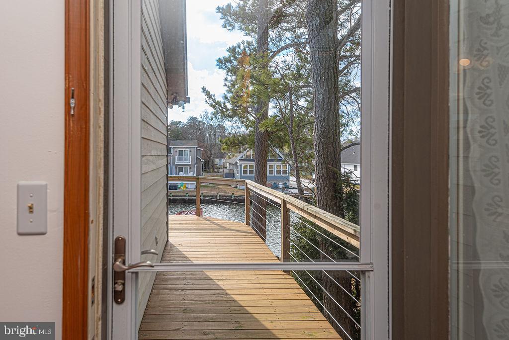 11 Clipper Court Ocean Pines, MD 21811 - Photo 59 of 109 Bedroom leads to wrap around deck