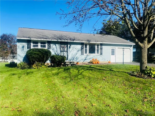 $249,900 | 122 Charles Drive, Camillus, NY 13031