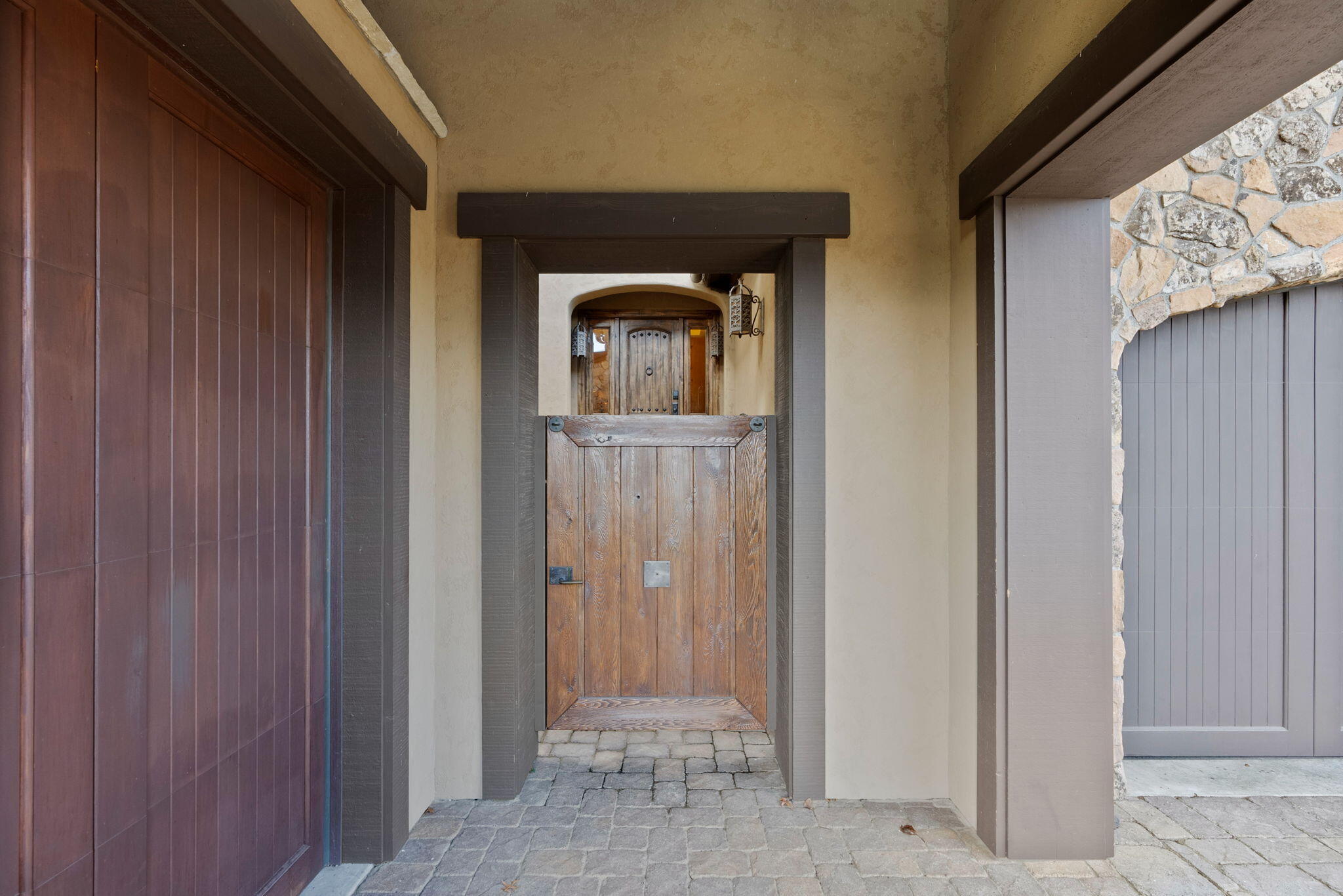 22887 Ghost Tree Lane Bend, OR 97701 - Photo 5 of 97 Dedicated golf cart garage