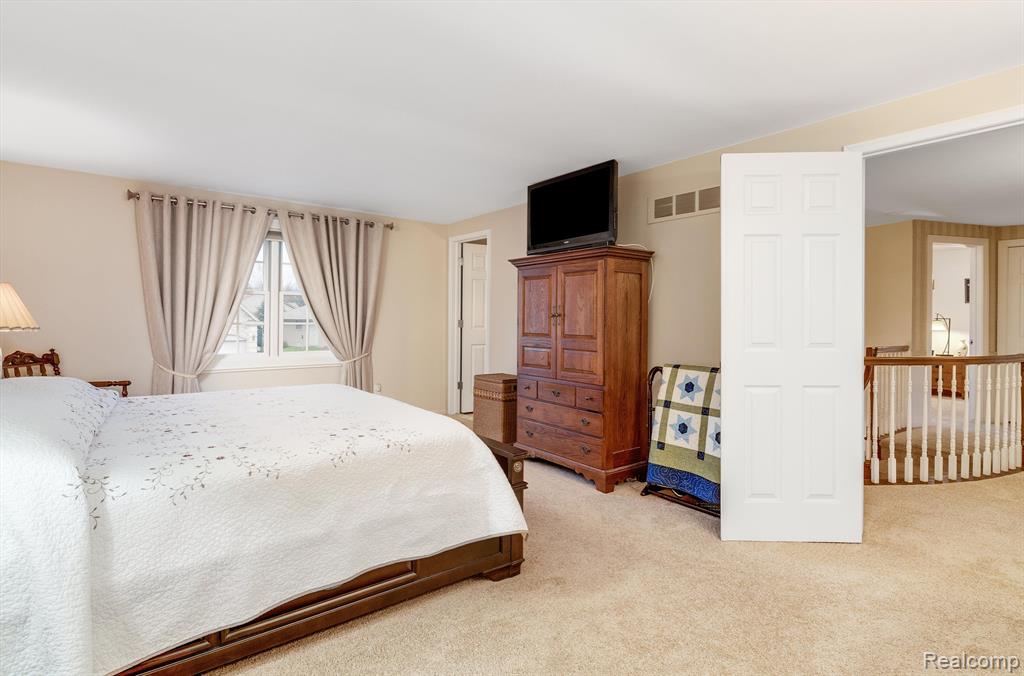 682 Heritage Lane Rochester Hills, MI 48309 - Photo 36 of 88