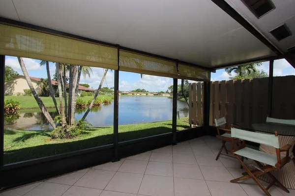 $2,650 | 61 Mayfair Lane, Boynton Beach, FL 33426