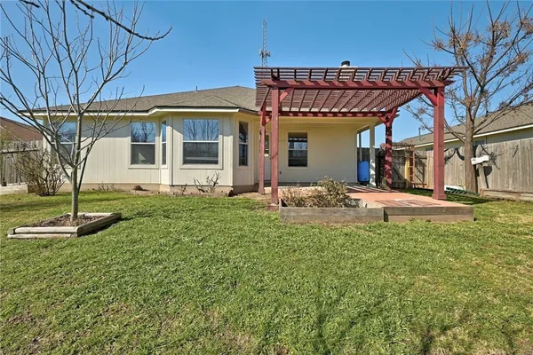 $1,995 | 317 McCoy Lane, Hutto, TX 78634