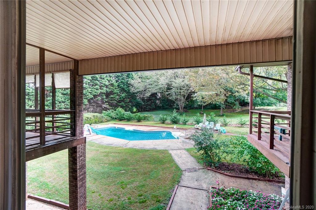 241 Spring Run Road Mooresville, NC 28117 - Photo 11 of 45